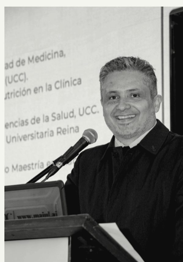 Dr. Majul disertando sobre IA en salud, Facultad de Medicina UCC